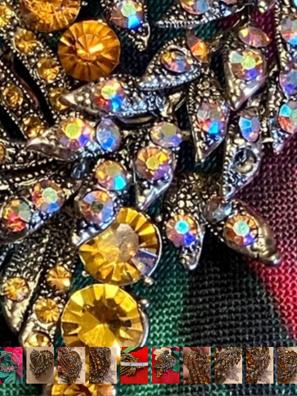 VINTAGE RHINESTONE BROOCH AND CRYSTAL BRACELET 3 1/4” - Picture 2 of 16
